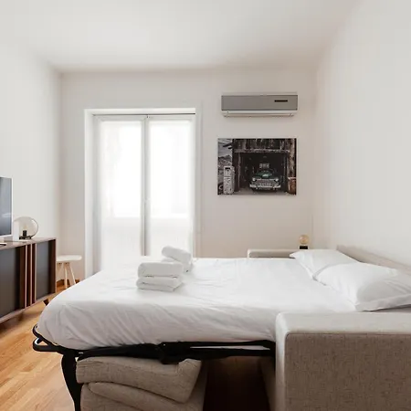 Guesthost - Domodossola M5 Modern Mailand