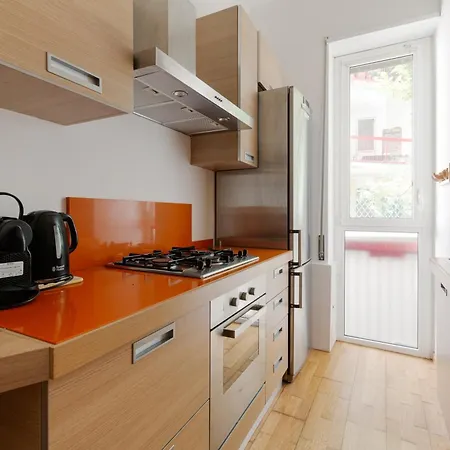 Apartment Guesthost - Domodossola M5 Modern *