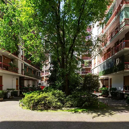 Guesthost - Domodossola M5 Modern Apartment Mailand