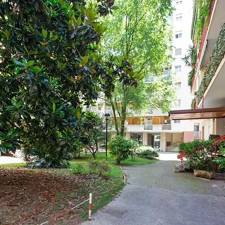 Guesthost - Domodossola M5 Modern Mailand