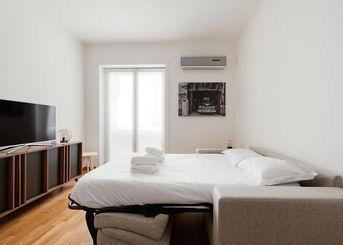 Guesthost - Domodossola M5 Modern Mailand
